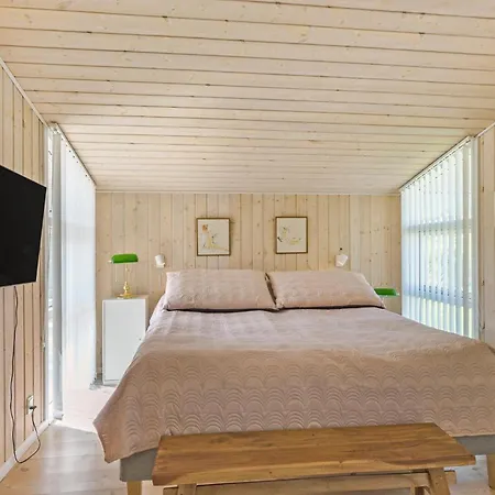 Vakantiehuis 3 Bedroom Stunning In